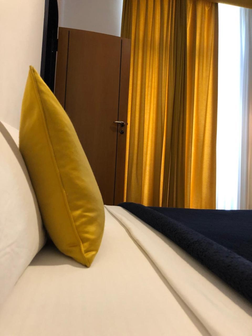 Smln Rooms & Suites Napoli Exterior foto